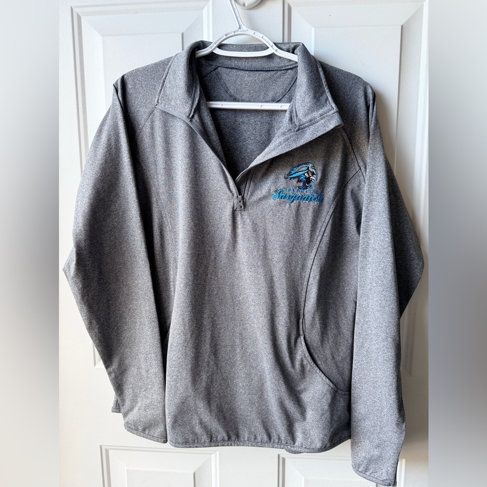 Spearfish Sasquatch Women’s Gray Quarter Zip Pullover Embroidered Logo Size M